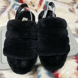 Ugg slipper / slides
